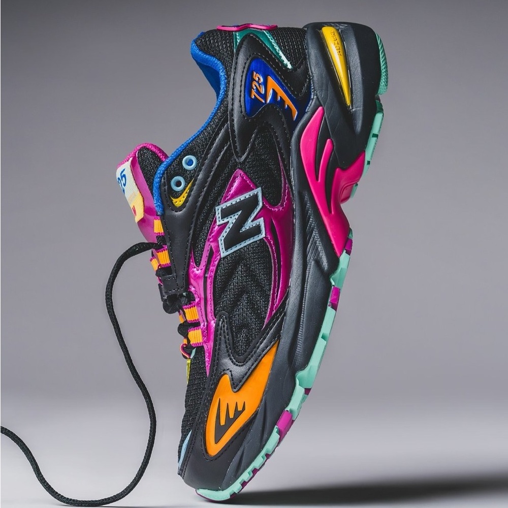 New Balance Men's 725v1 Sneaker